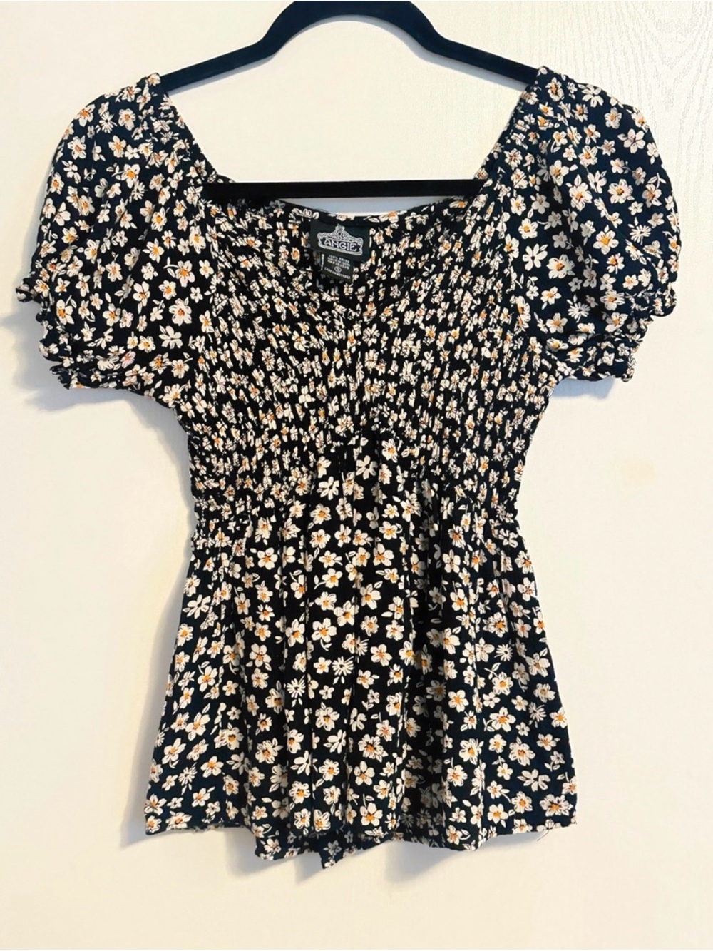 Black Floral Puff-Sleeve Tunic